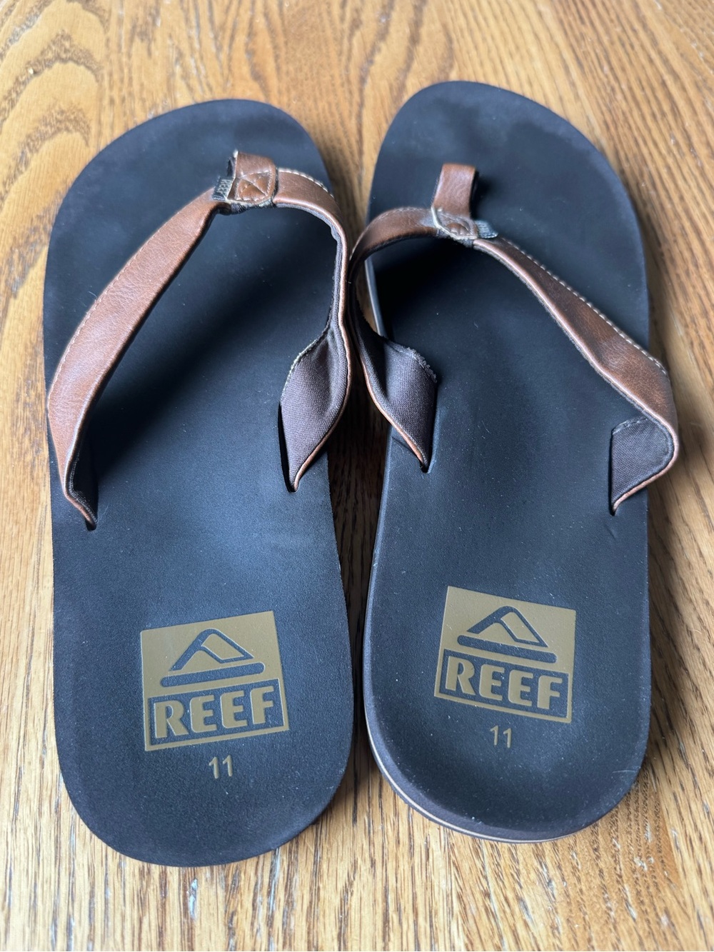 Reef flip flops men’s size 11